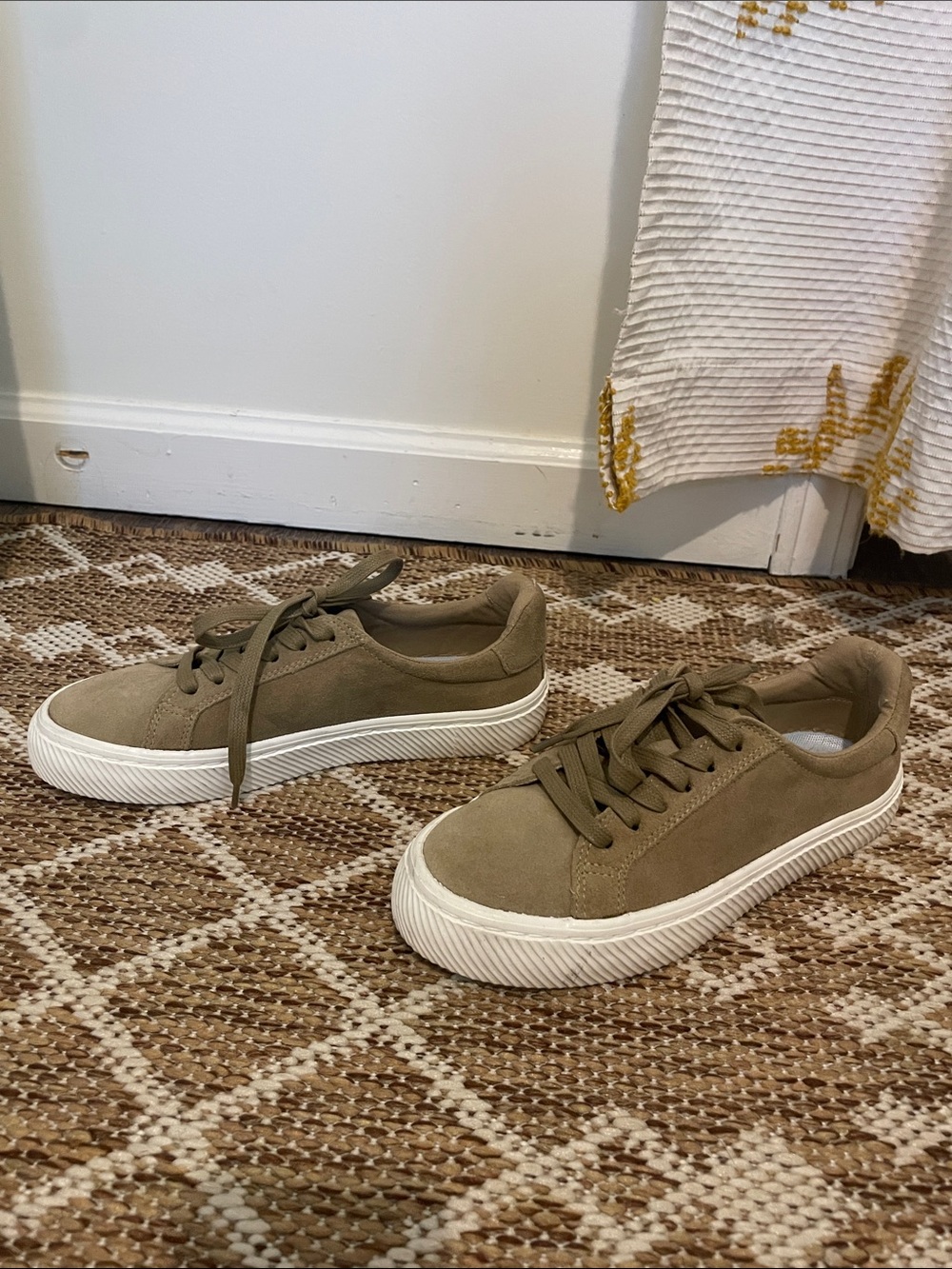 Quince Olive Green/Tan Low-Top Suede Sneakers with White Sole